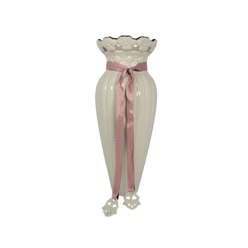 Lenox Tied with Love Bryanna Bud Vase‎ Ivory w/ Gold Trim - 8.5